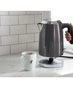 Paderno 1.7-Litre Electric Kettle | Bouilloire électrique 1,7 L 14 Paderno 1.7-Litre Electric Kettle | Bouilloire électrique 1,7 L