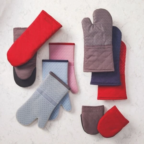 Paderno Best Sellers Silicone Oven Mitt, Red | Gant De Cuisine En Silicone, Rouge 4 Paderno Best Sellers Silicone Oven Mitt, Red | Gant De Cuisine En Silicone, Rouge