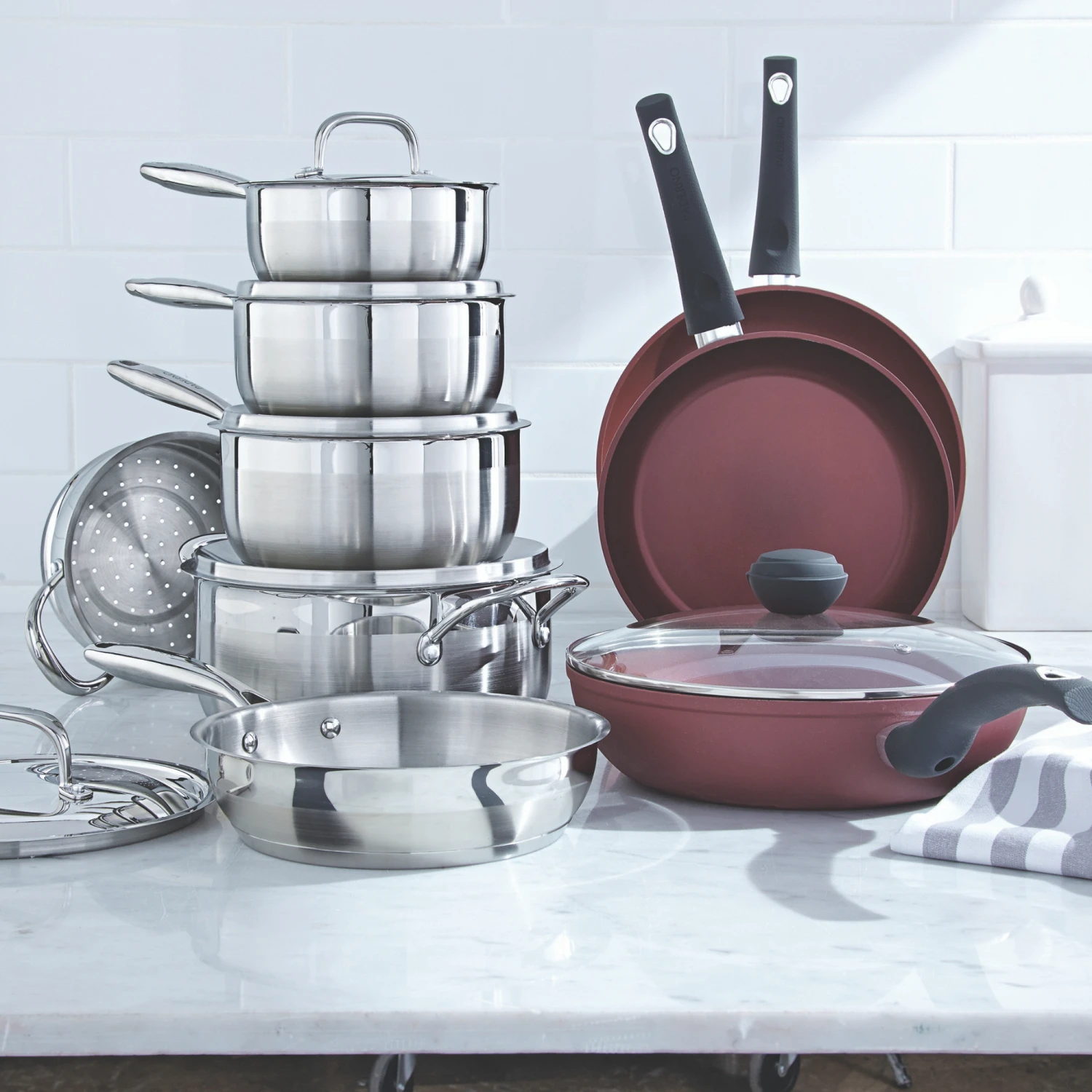 Paderno Classic Non-Stick Fry Pan, 30 Cm | Poêle à Frire Antiadhésive Classique, 30 Cm Cookware 10 Paderno Classic Non-Stick Fry Pan, 30 Cm | Poêle à Frire Antiadhésive Classique, 30 Cm Cookware