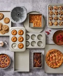 Paderno Professional Large Cookie Sheet, 18 X 13-in | Grande Plaque à Biscuits Professionelle, 18 X 13 Po 18 Paderno Professional Large Cookie Sheet, 18 X 13-in | Grande Plaque à Biscuits Professionelle, 18 X 13 Po