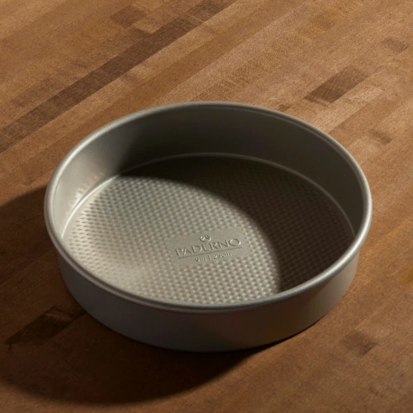 Paderno Bakeware Professional Round Cake Pan, 9-in | Moule à Gâteau Rond Professionelle, 9 Po 5 Paderno Bakeware Professional Round Cake Pan, 9-in | Moule à Gâteau Rond Professionelle, 9 Po